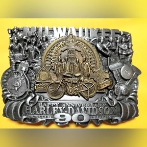 Harley-Davidson belt buckle vintage Milwaukee limited edition. 90th anniversary.